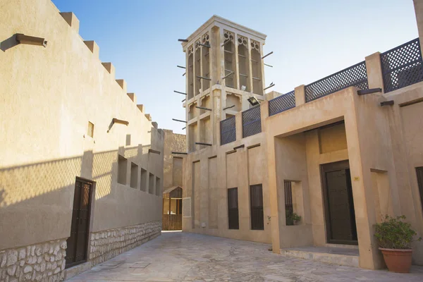 Arab Street in the old part of Dubai — Stock Photo, Image