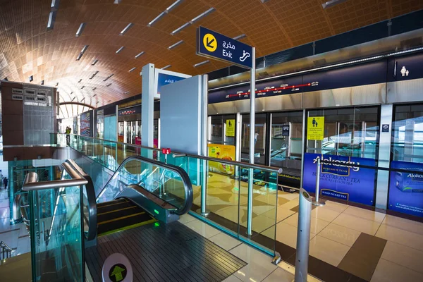 Dubai Metro as world's longest fully automated metro network (75 — Stock Photo, Image