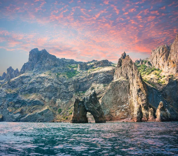 Island Golden Gate in the  Crimea — Stock Photo, Image