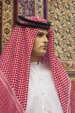 geleneksel Arap giysili manken