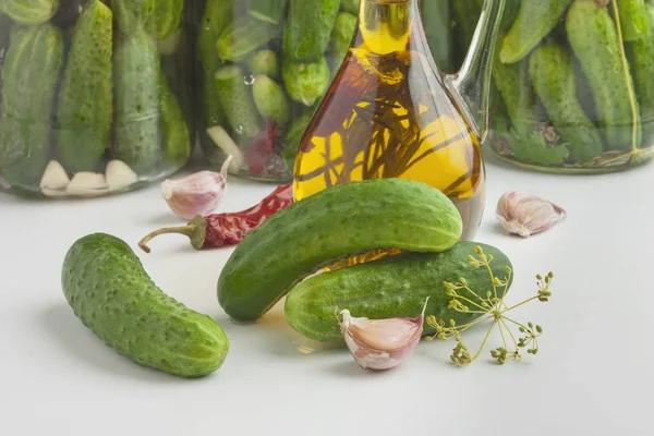 Hasat ve salatalık konserve — Stok fotoğraf
