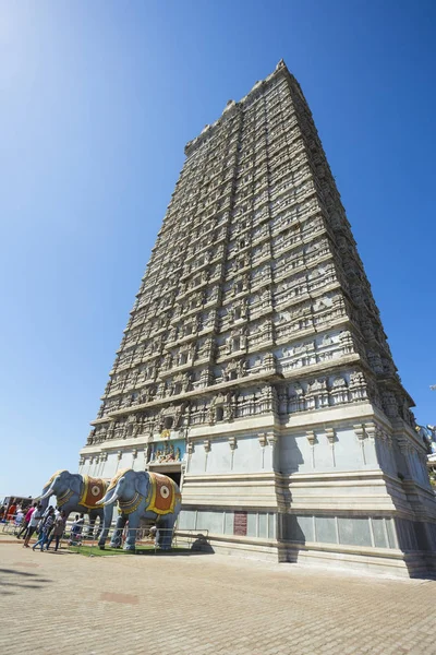 Gopuram du Temple de Murudeshwar — Photo
