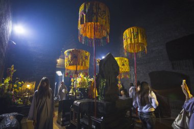 Cham Po Nagar kulelerinde Vietnam ibadet yeri