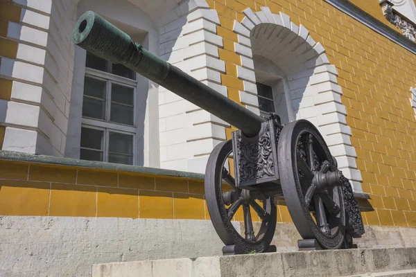 Ancient artillery Cannons In The Moscow Kremlin — Stock Photo, Image