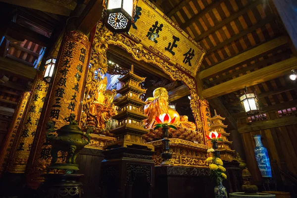 Buddhistiska tempel i vietnam — Stockfoto