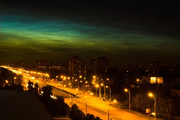 Utsikt över den natten staden av Togliatti. — Stockfoto