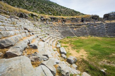 Amfitiyatro Demre Kemer çok uzak olmayan