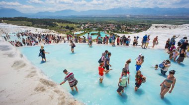 Türkiye, 21 Mayıs 2017. Türkiye, nadir doğal olay Pamukkale egzotik incisi