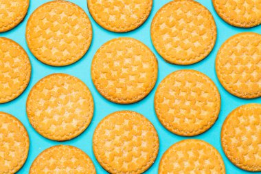 Şeker ile yuvarlak kurabiye 