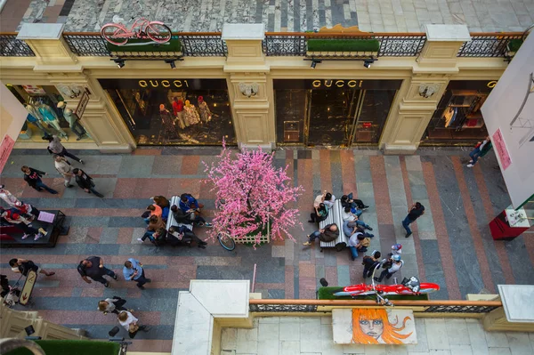 Gallery in the interior of the store GUM on the red square in Mo — Stock Photo, Image