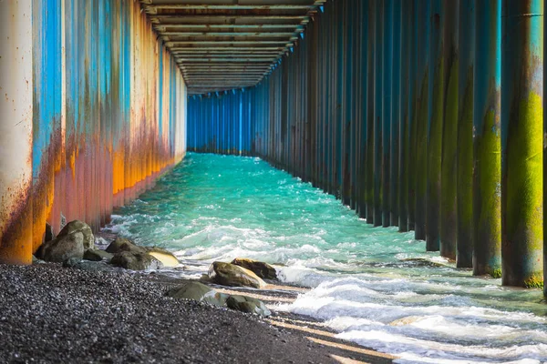 Under the old rusty bridge — Stock Photo, Image