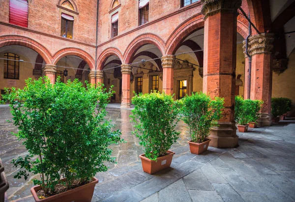 Bologna Italië Augustus 2014 Binnenplaats Van Het Palazzo Comunale Bologna — Stockfoto