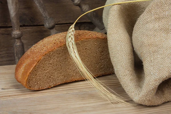 Bread Ears Table — Stock Photo, Image