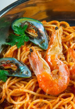 karides ve istiridye makarna çeşitleri