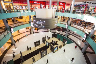 Dubai, Birleşik Arap Emirlikleri - 31 Ekim: Dünya'nın en büyük alışveriş merkezi temel alınarak Toplam alan ve altıncı en büyük brüt kiralanabilir alanı, 31 Ekim 2013 Dubai, BAE tarafından