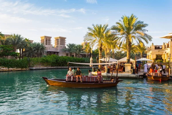 Dubai Uae November View Souk Madinat Jumeirah Madinat Jumeirah Encompasses — Stock Photo, Image