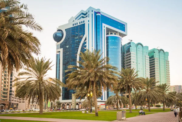 シャールジャ アラブ首長国連邦 シャールジャ アラブ首長国連邦 2013 日にで 番目に大きいで最も人口の多い都市です それは アラブ首長国連邦で最も先進首長国です — ストック写真