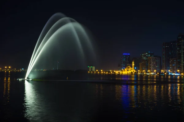 Sharjah Emirati Arabi Uniti Ottobre 2013 Spettacolo Musicale Fontana Fontana — Foto Stock