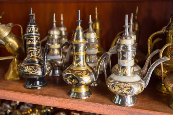 Row Shiny Traditional Coffee Pots Lamp Souq Dubai — Zdjęcie stockowe