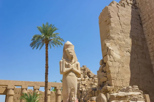 Ancient ruins of Karnak temple in Egypt — Stock Photo, Image