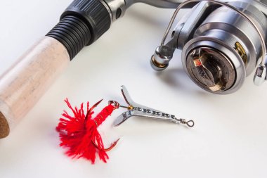 iplik ve balık tutmak için mücadele