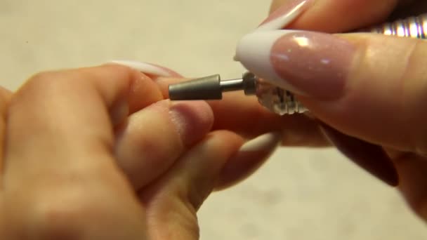 Studio beauty.female hände nägel manicure close up. — Stockvideo