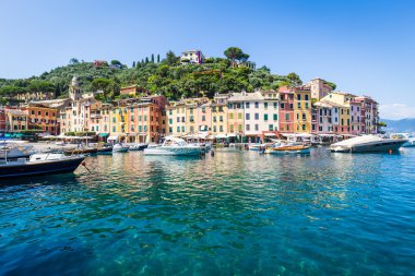 Portofino, İtalya - yaz 2016 - deniz manzarası