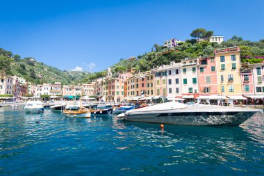 Portofino, İtalya - yaz 2016 - deniz manzarası