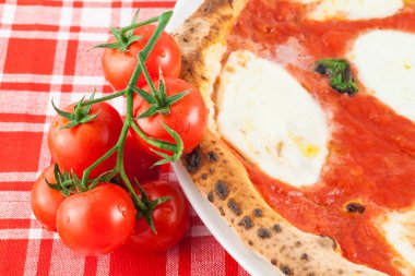 Gerçek İtalyan Pizza