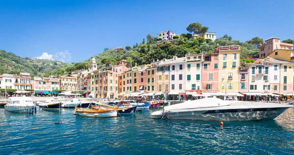 Portofino, Italia - Estate 2016 - vista dal mare — Foto Stock