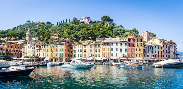 Portofino, Italia - Verano 2016 - vista desde el mar — Foto de Stock