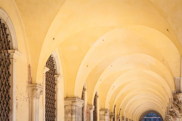 Gallery prospective in Venice - Italy — Stock Photo, Image