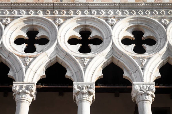 Venedig, Italien - Säulenperspektive — Stockfoto
