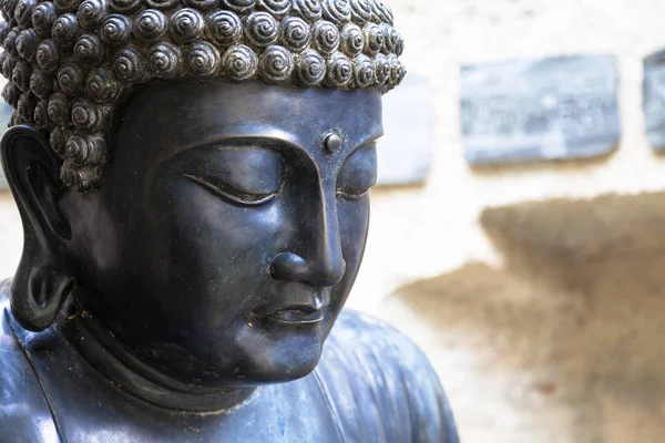 Meditando Estátua de Buda Japonesa — Fotografia de Stock