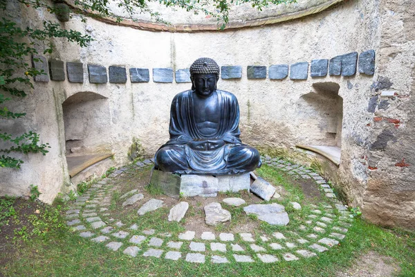 Medytując posąg Buddy japoński — Zdjęcie stockowe