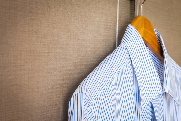 Chemise d'affaires prête pour le voyage — Photo