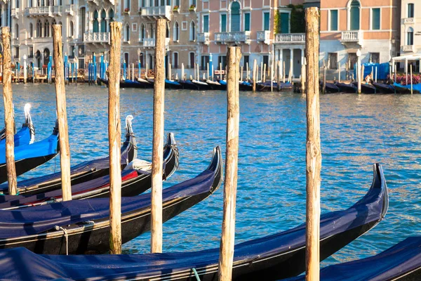 Venetië, gondels detail — Stockfoto