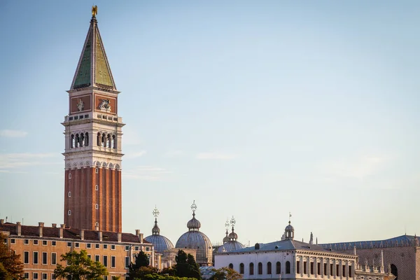 Venice melihat saat matahari terbit — Stok Foto