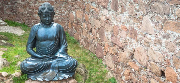 Meditando statua buddha — Foto Stock