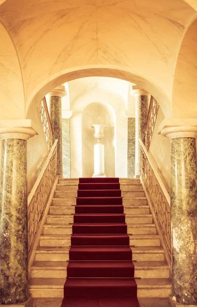 Noto, Olaszország - 21 június 2017: luxus bejárat Nicolaci palota — Stock Fotó