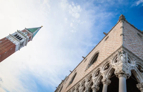 Venedig, Italien, Palazzo Ducale detalj — Stockfoto