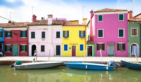 Casas de colores en Venecia - Italia — Foto de Stock