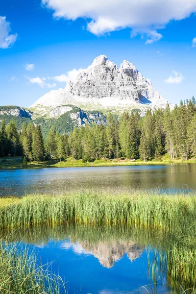 Hegyi táj Dolomiti régió, Olaszország. — Stock Fotó