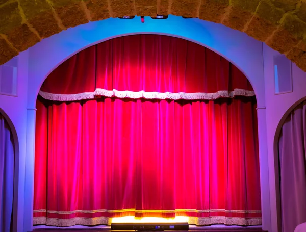 Theatre curtain on stage — Stock Photo, Image