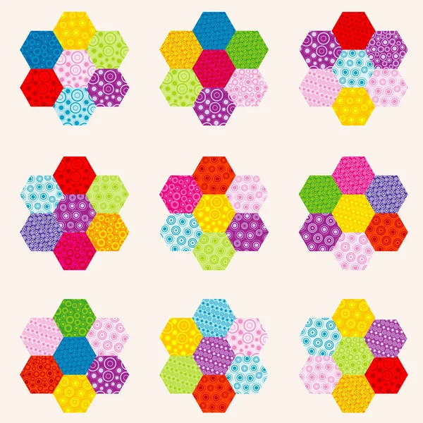 Patrón de retazos con flores hechas de parches hexagonales — Vector de stock