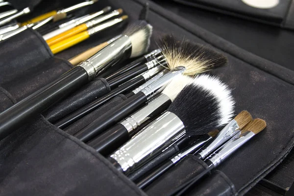 Professional makeup brushes and tools, make-up products set. — Stock Photo, Image