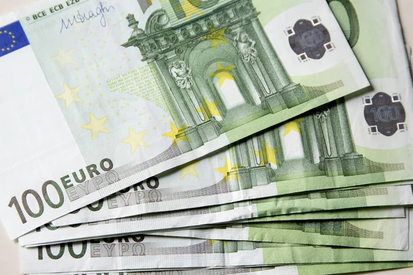 Közelkép a 100 Euro-bankjegyek. — Stock Fotó