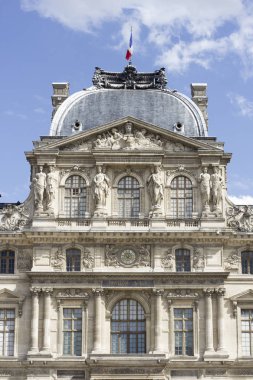 Louvre Musée du Louvre ve piramit. Paris. Fransa.