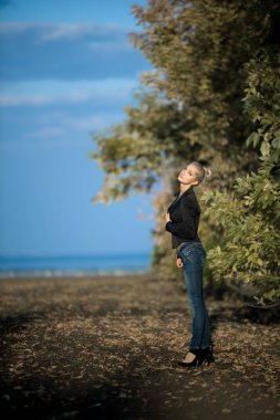 güzel sarışın kız