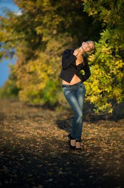 güzel sarışın kız